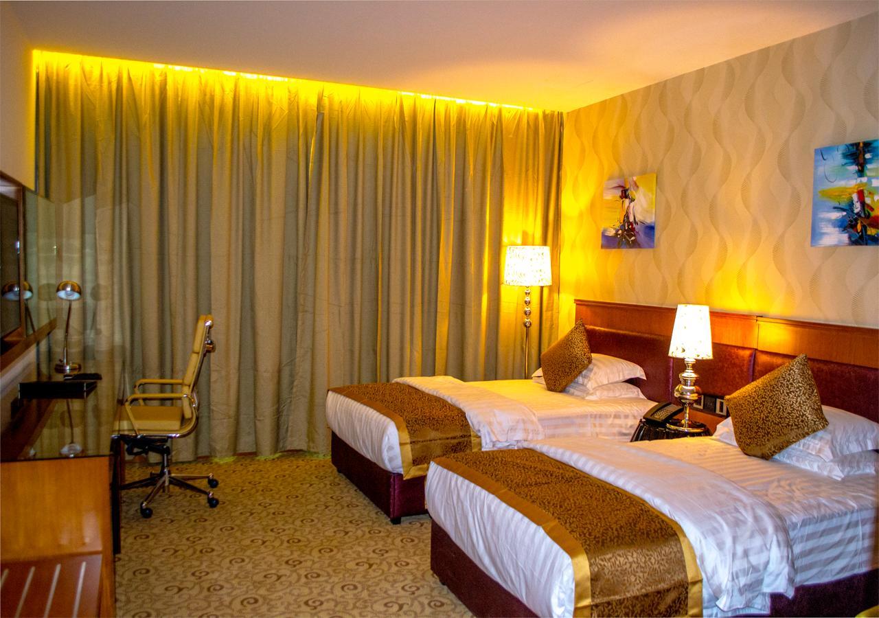 Velvet Hotel 4*